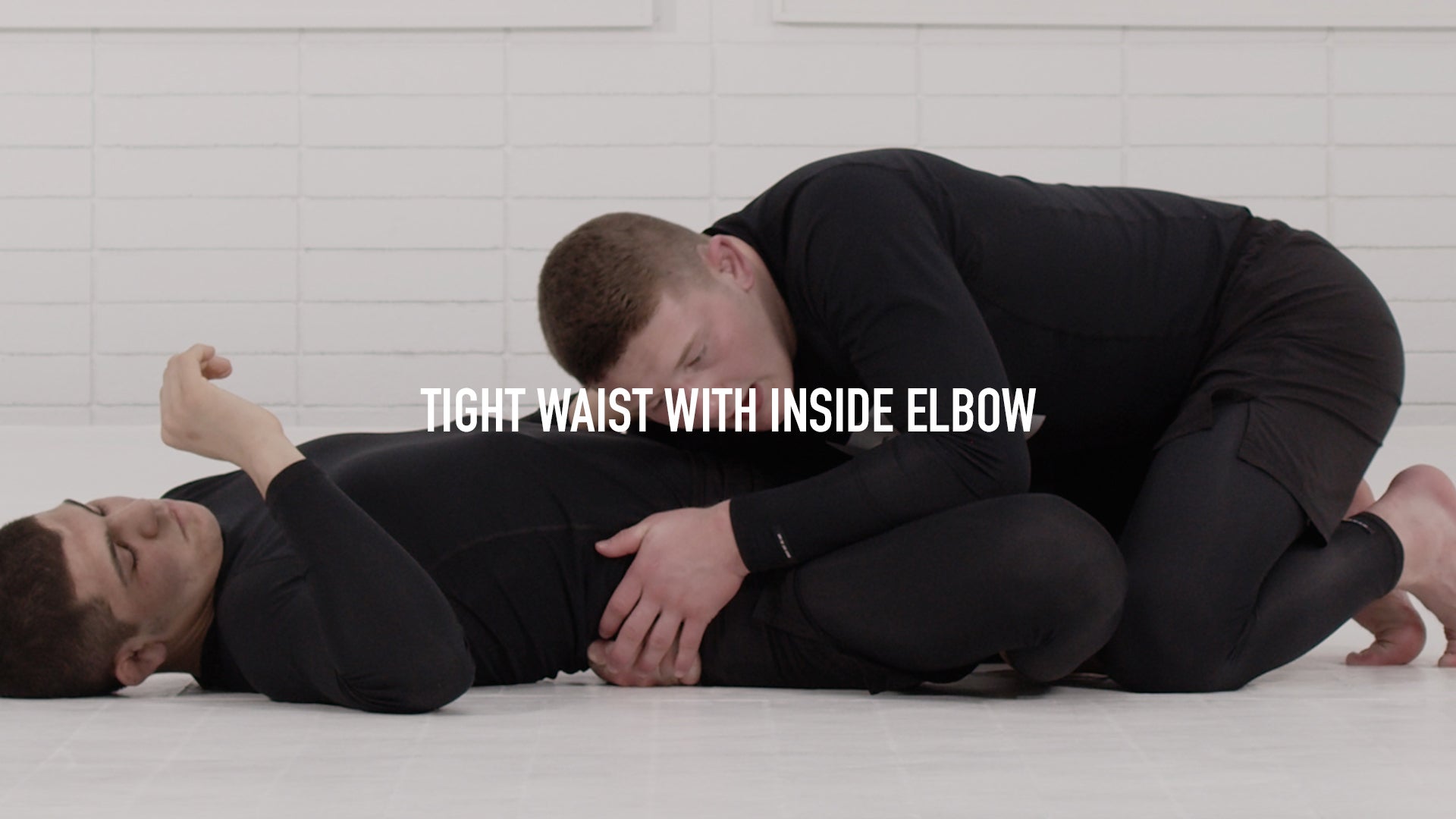 Tight Waist With Inside Elbow