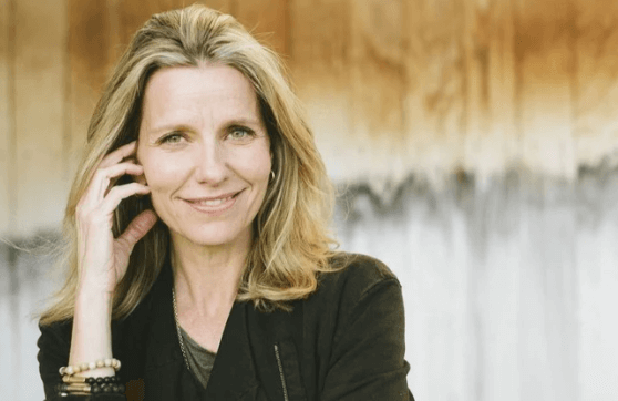 Alexa Fisher – Radiate Confidence How to Create a 1000 Watt Presence (1)
