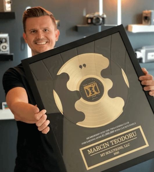 Marcin Teodoru - AI Builders